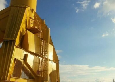 grue nantes historiques monuments jaune