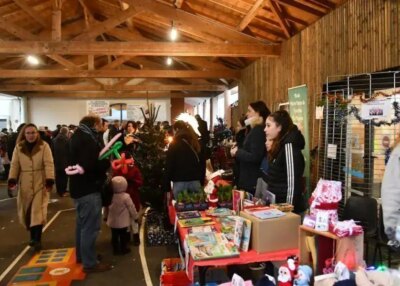 bignon noël marché visiteurs décembre
