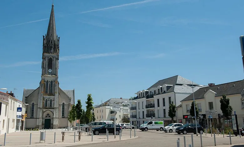 Affaire Joël Guerriau : retrait des hommages, appel à l’exclusion et disgrâce d’un ancien maire et sénateur