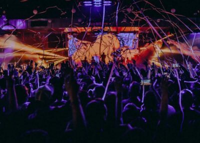 Le Warehouse prépare sa mue