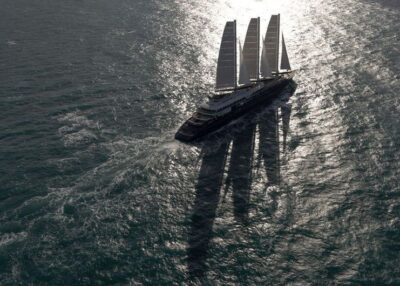 Saint-Nazaire : bapt&ecirc;me de l'Orient Express Corinthian, le plus grand voilier du monde
