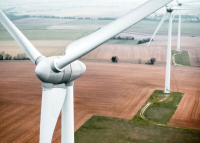 Le vent tourne à Derval-Lusanger : quatre éoliennes géantes de 200 m pour huit machines à la retraite