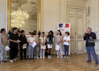 Nantes : Des sixièmes du collège Debussy co-écrivent un roman sur les gestes qui sauvent