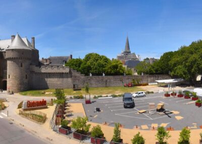 Guérande : l'Aire d'été revient, place du Marché au Bois