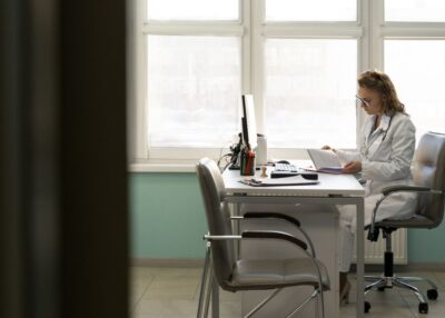 D&eacute;serts m&eacute;dicaux : 13 installations en zones sous-dot&eacute;es en Loire-Atlantique, le S&eacute;nat bloque la loi de r&eacute;gulation