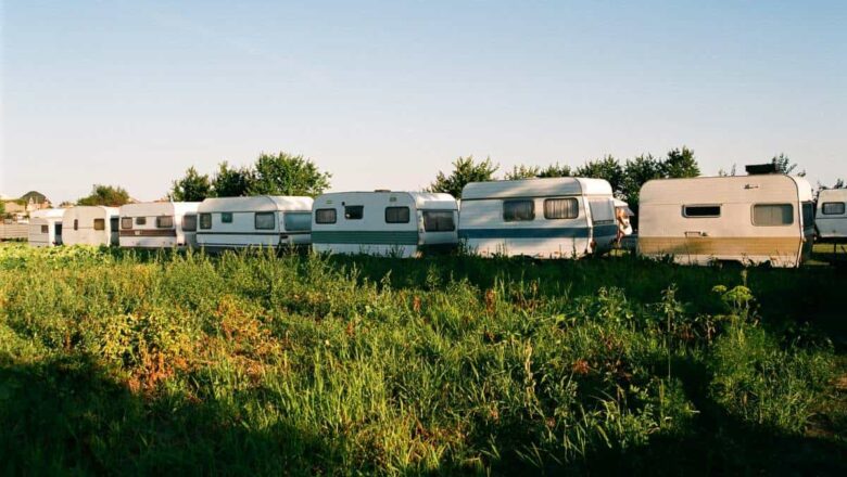 Guérande : plus de 280 caravanes stoppées après leur expulsion de Vendée