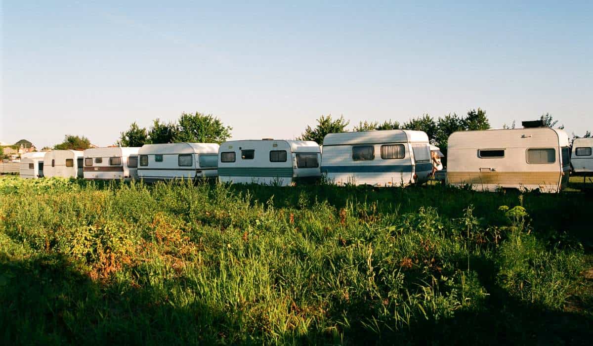 Gu&eacute;rande : plus de 280 caravanes stopp&eacute;es apr&egrave;s leur expulsion de Vend&eacute;e