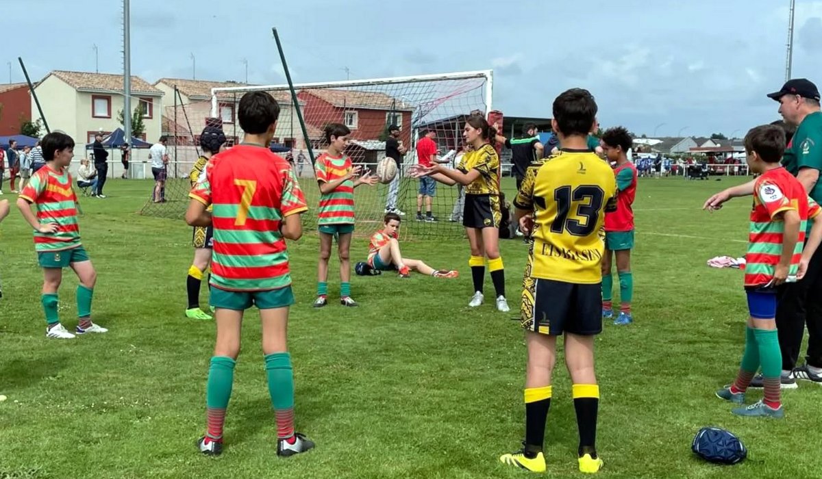 Jeune au tournoi national des Écoles de Rugby à XIII