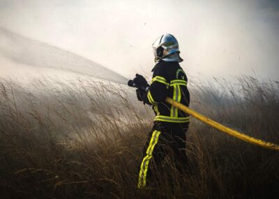 Feu de v&eacute;g&eacute;tation &agrave; Pornic : plus de 100 sapeurs-pompiers mobilis&eacute;s au Clion-sur-Mer