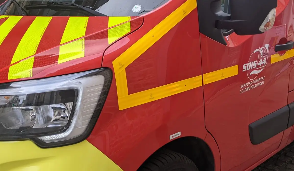 Accident de la route &agrave; Saint-Andr&eacute;-des-Eaux : trois bless&eacute;s dans une collision frontale