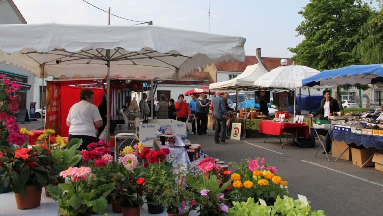 Marché du Clion à Pornic, stands
