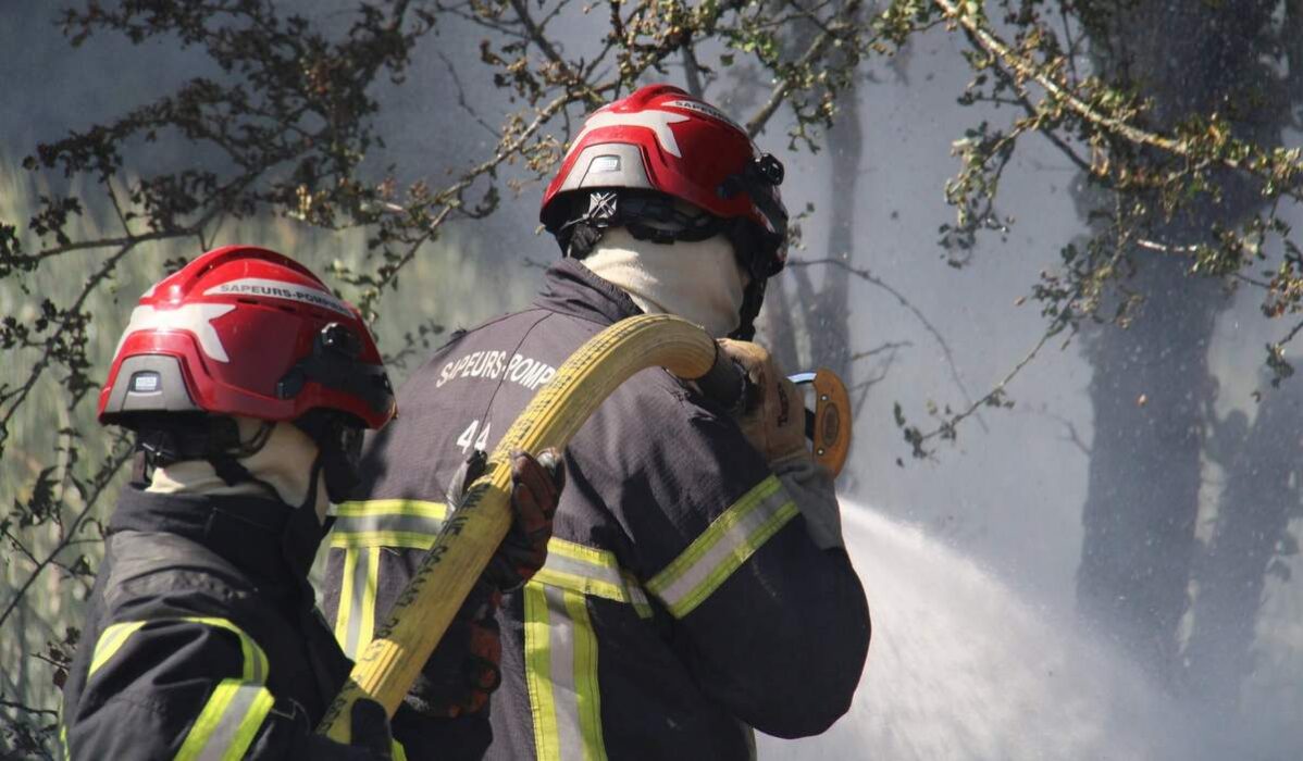 Nantes, un incendie de maison route de Saint-Herblain menace un immeuble voisin