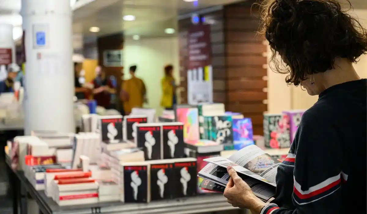 Aux Utopiales, les coulisses de la plus grande librairie de l'univers