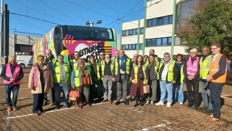 La Semitan offre un nouveau bus aux Restos du Cœur de Loire-Atlantique
