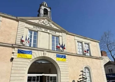 Châteaubriant se rassemble lundi devant la mairie