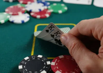 Addiction aux jeux d'argent : le CHU de Nantes teste la psilocybine pour &eacute;pauler la psychoth&eacute;rapie